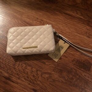 Steve Madden Blush BTRELL Quilted Wristlet